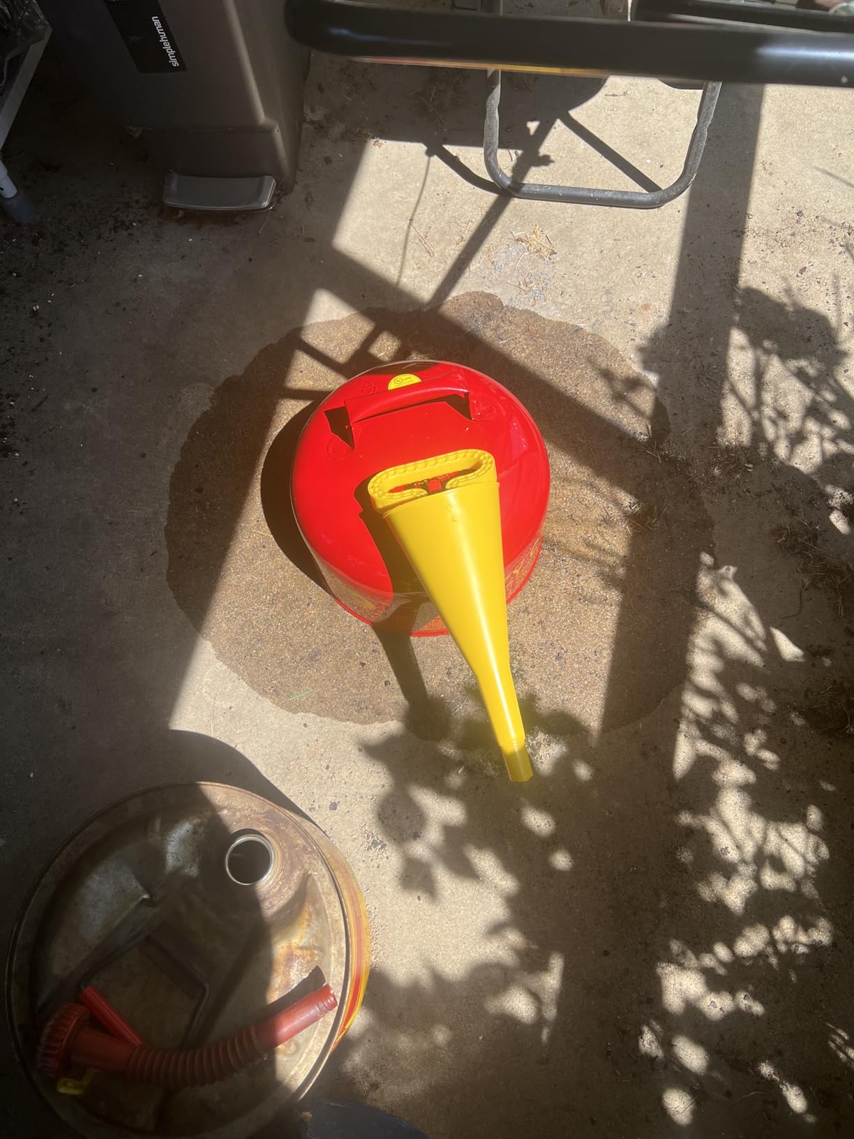Eagle 2.5 Gallon Type I Red Safety Gas Can for Gasoline customer photo 1