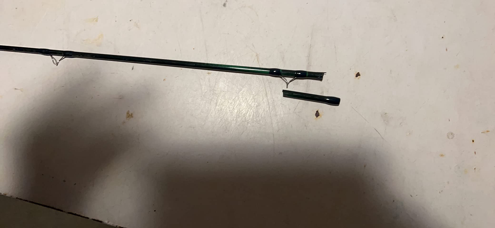 M MAXIMUMCATCH Maxcatch Extreme Graphite Fly Fishing Rod 4-Piece 9 Feet with IM6 Carbon Blank, Hard Chromed Guides, A Cork Grip (Size:3/4/5/6/7/8/10wt) customer photo 1