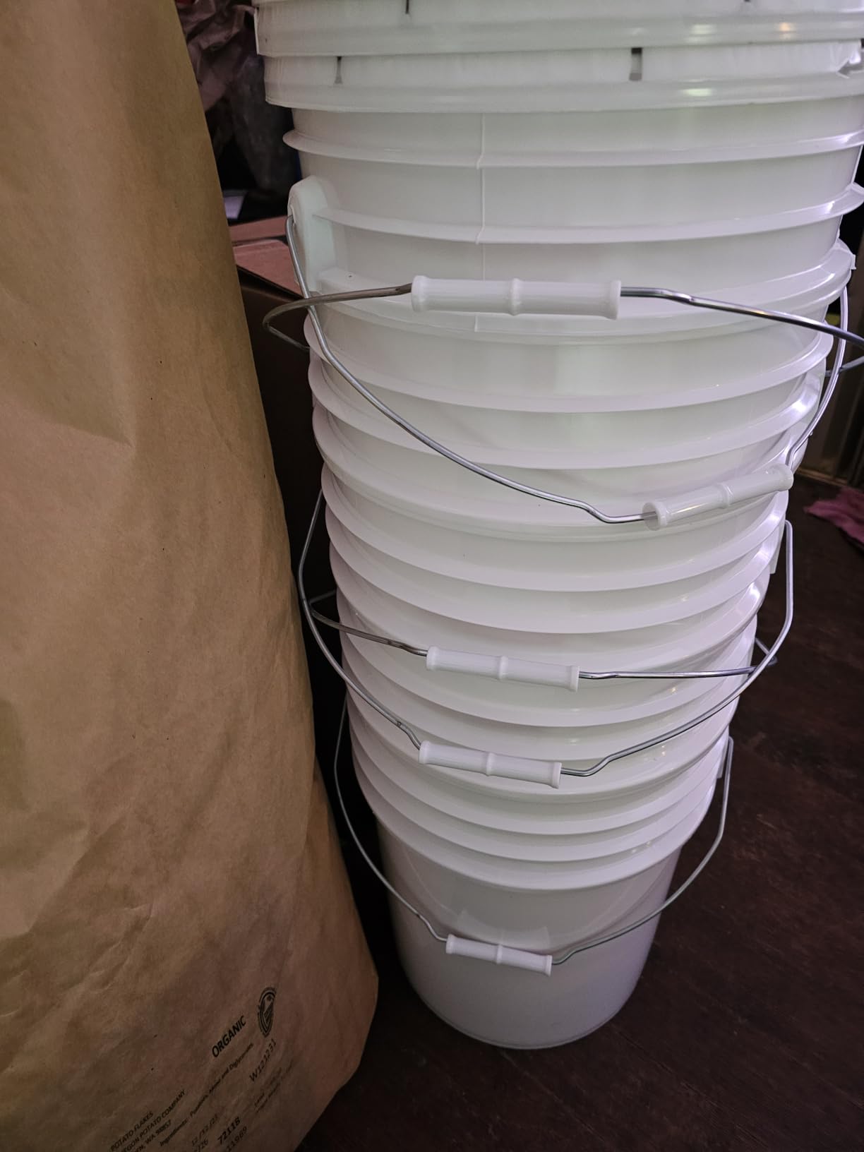 ePackageSupply 5 Gallon Bucket - Food Grade w/Lid BPA-Free, 6 Pack - White customer photo 2
