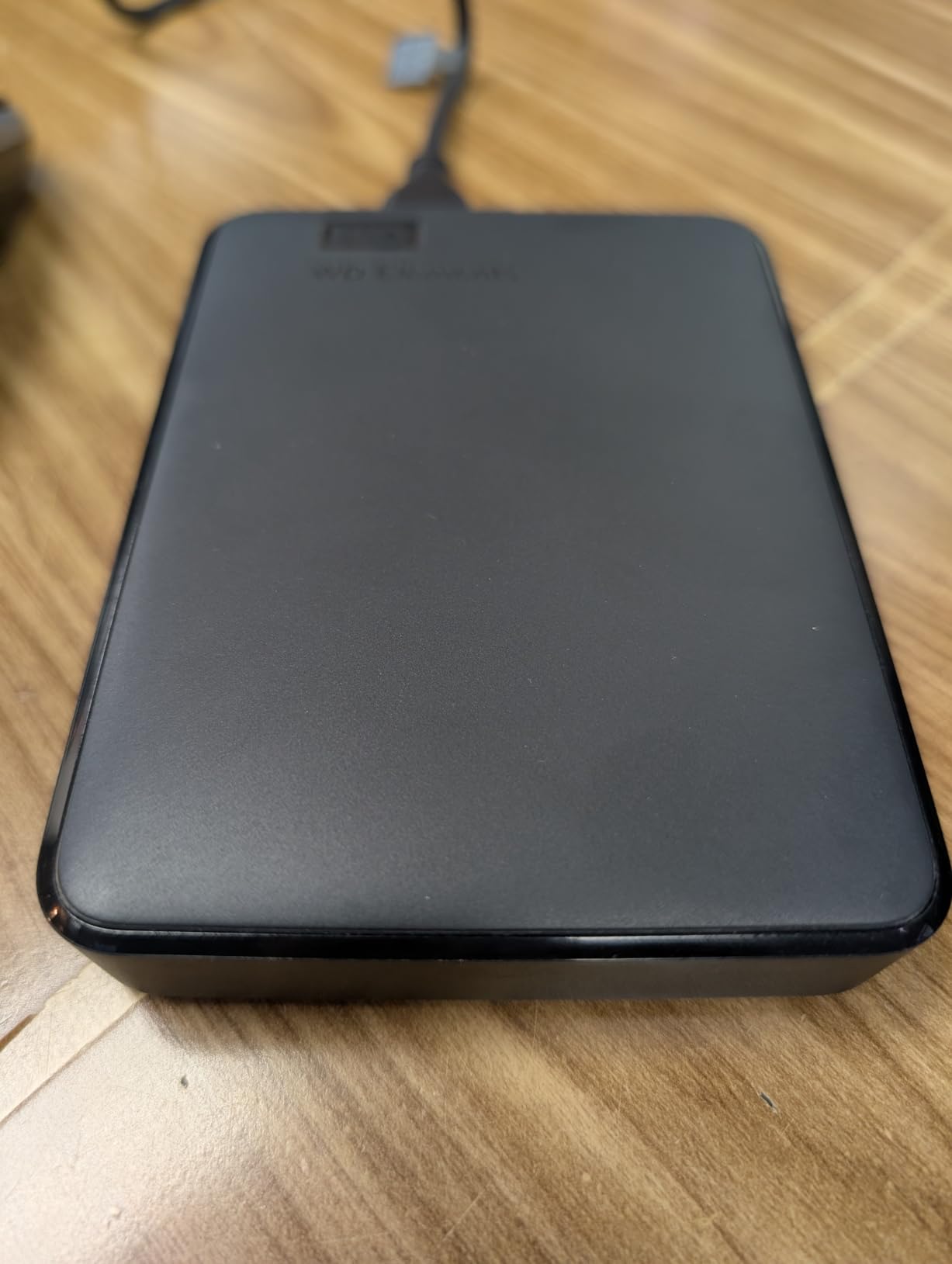 WD 4TB Elements Portable External Hard Drive for Windows, USB 3.2 Gen 1/USB 3.0 for PC & Mac, Plug and Play Ready - ‎WDBU6Y0040BBK-WESN customer photo 1