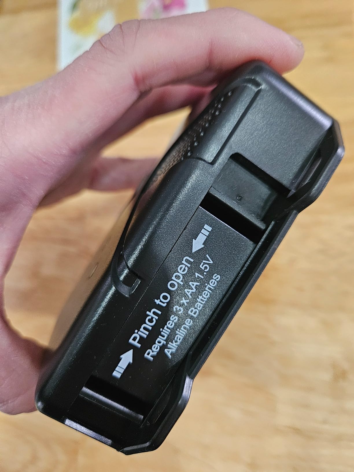 Battery Operated Ultrasonic Under Hood Rodent Repellent for Car Engines customer photo 1