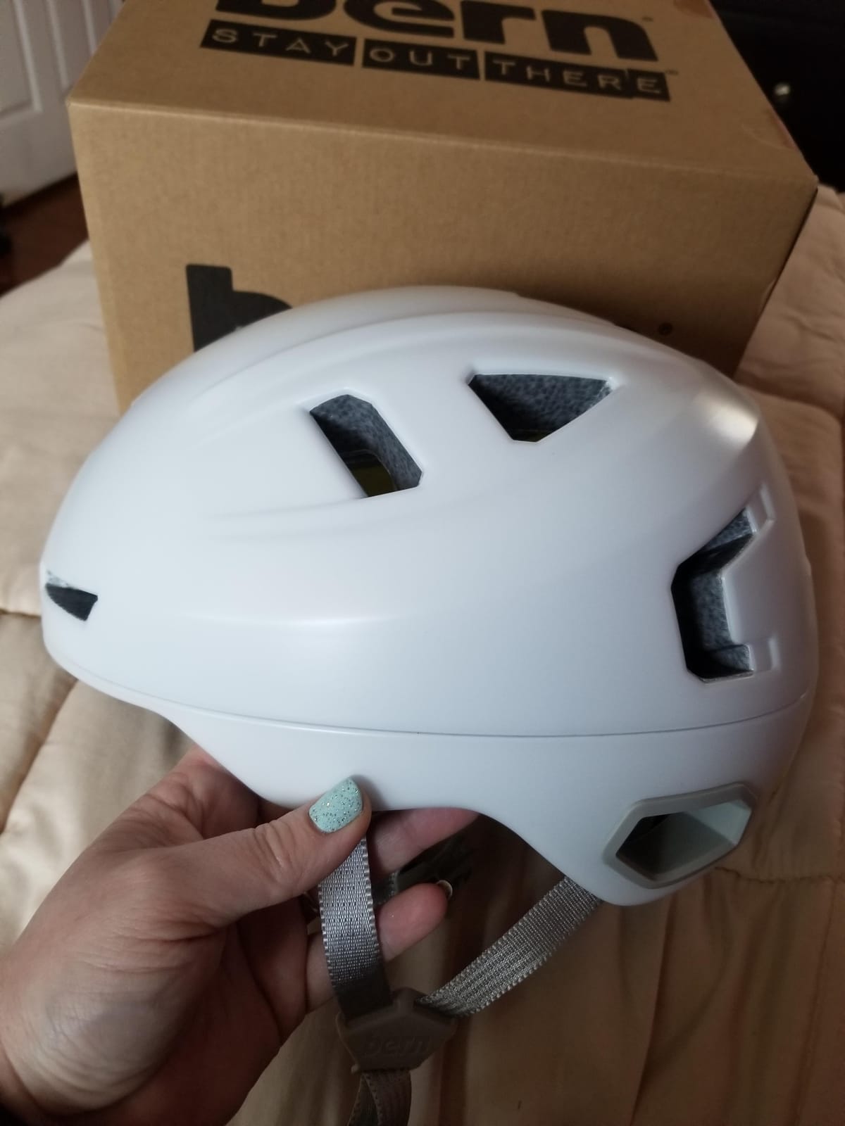 Bern Hudson MIPS Adult Bike Helmet with Rotational Impact Safety, up to 27 MPH│Adjustable│Safety Light Included│for Bikes, E Scooters, E Bikes│Fully Certified customer photo 1