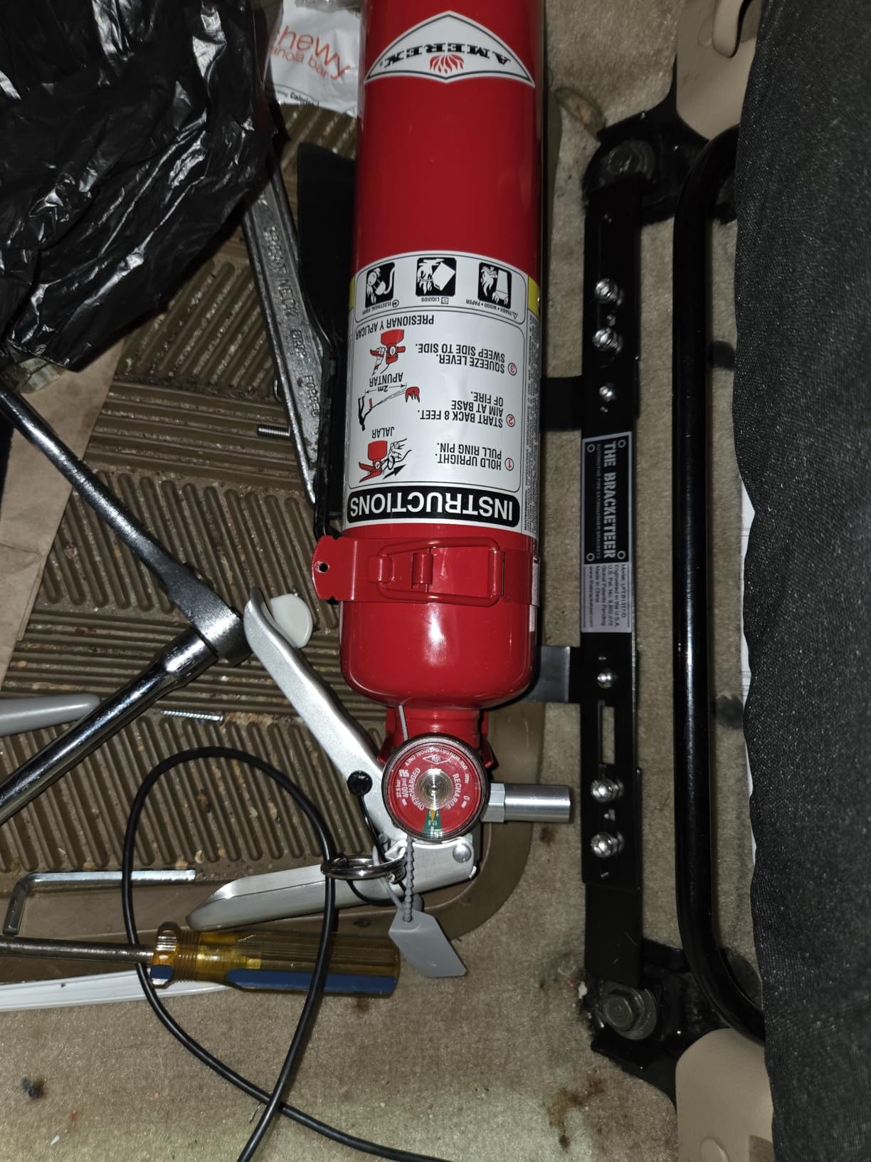 Amerex B456, 10lb ABC Dry Chemical Class A B C Multi-Purpose 10 Pound Fire Extinguisher with Wall Bracket customer photo 2