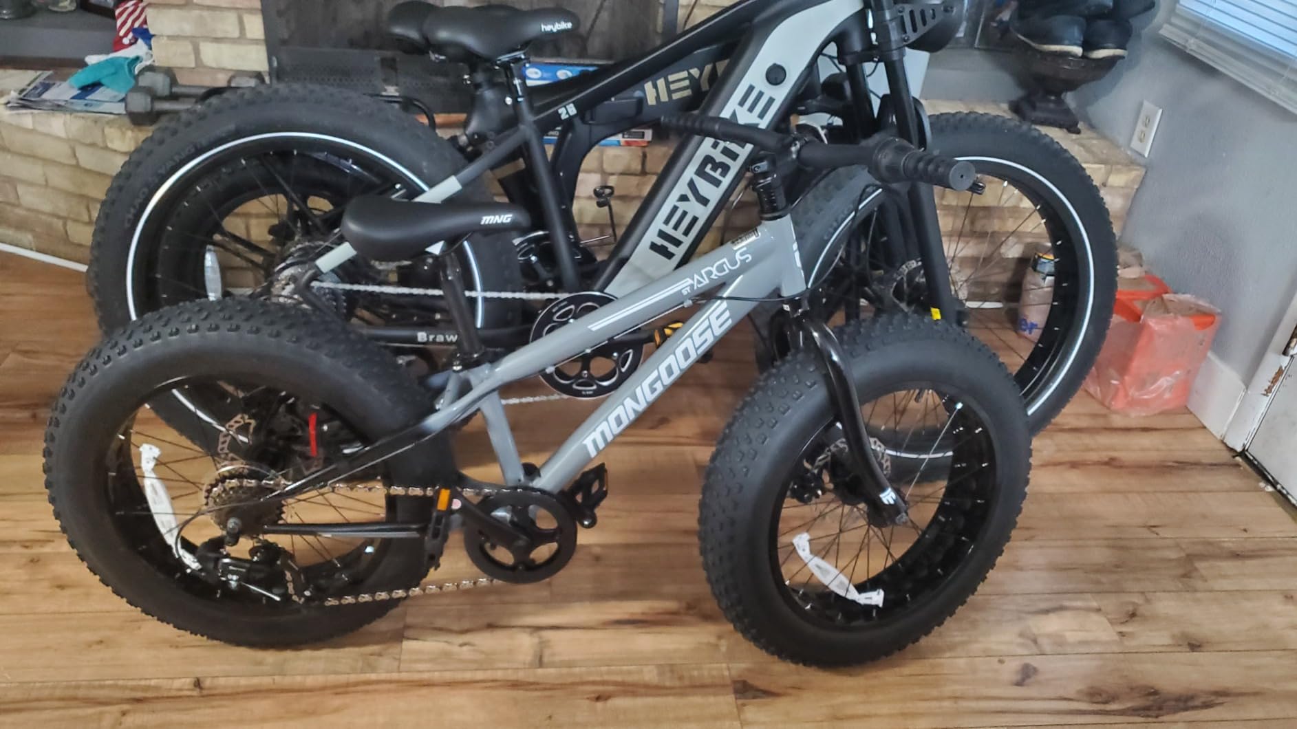 Mongoose Argus Trail or ST Fat Tire Mountain Bike, 20, 24 or 26 Inch Bike for Kids and Adults, 7 or 16 Speed, Aluminum or Steel Frame, Knobby Mountain Fat Tires, Mechanical Disc Brakes customer photo 2