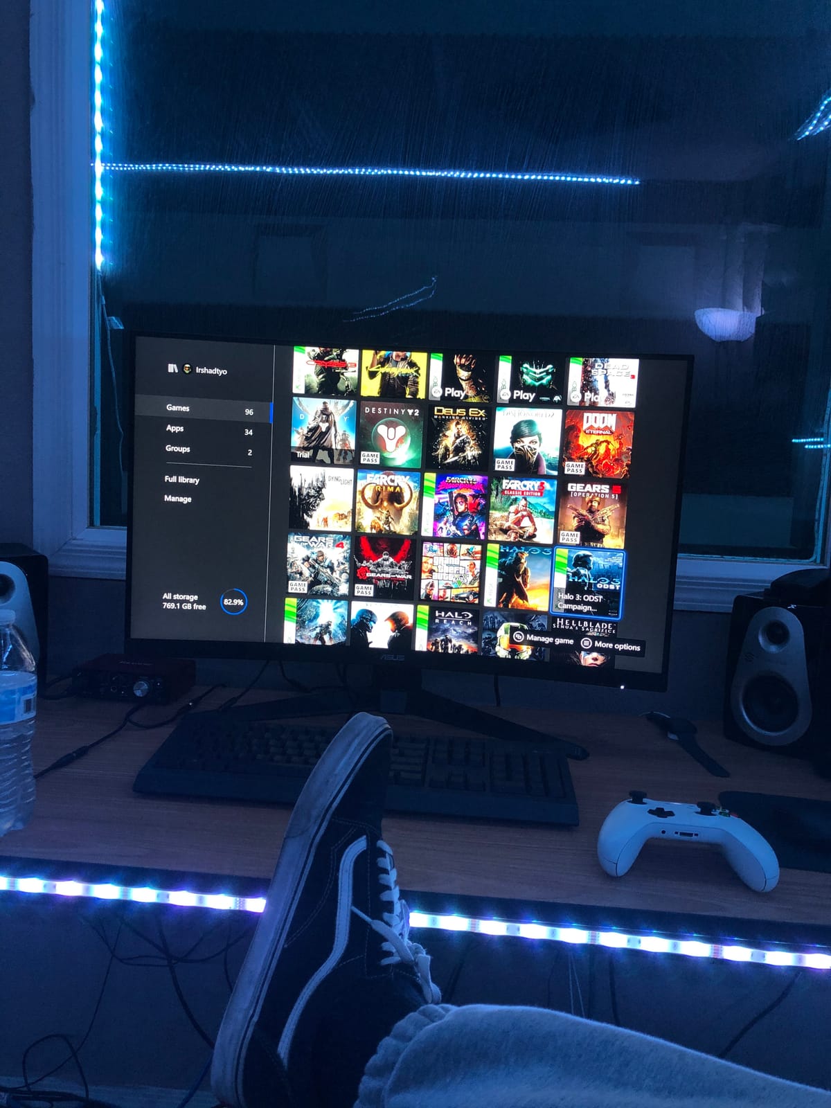 ASUS TUF Gaming VG32VQ1B 32 Inch 1440p 165Hz HDR Curved Gaming Monitor customer photo 1