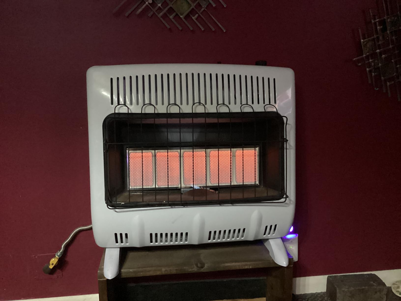 Mr. Heater 30,000 BTU Vent Free Radiant Dual Fuel Heater customer photo 1