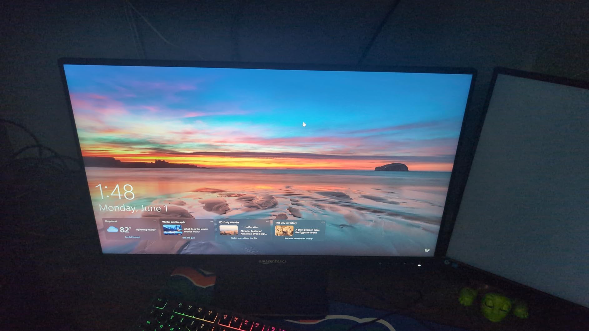 Amazon Basics 27 in IPS Monitor, Full HD 1080P, 75 Hz, Adjustable Stand, HDMI, Display Port, VGA Input, Built-in Speakers, VESA Compatible, Black customer photo 2