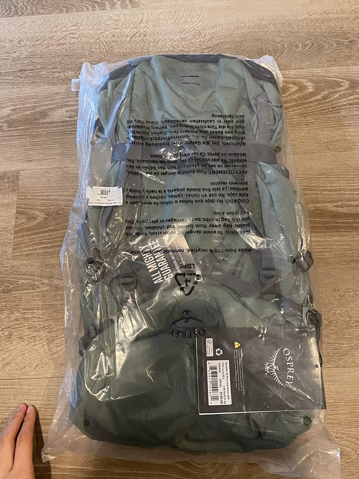 Osprey Sportlite 30L Lightweight Hiking Backpack for Men and Women, Dark Charcoal Grey, S/M customer photo 2