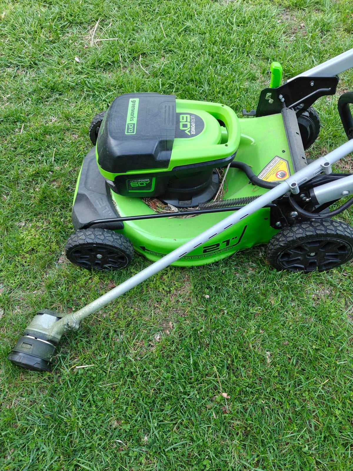 Greenworks 60V 21in Self-Propelled Lawn Mower, (2) 4.0 Ah Battery Kit customer photo 2