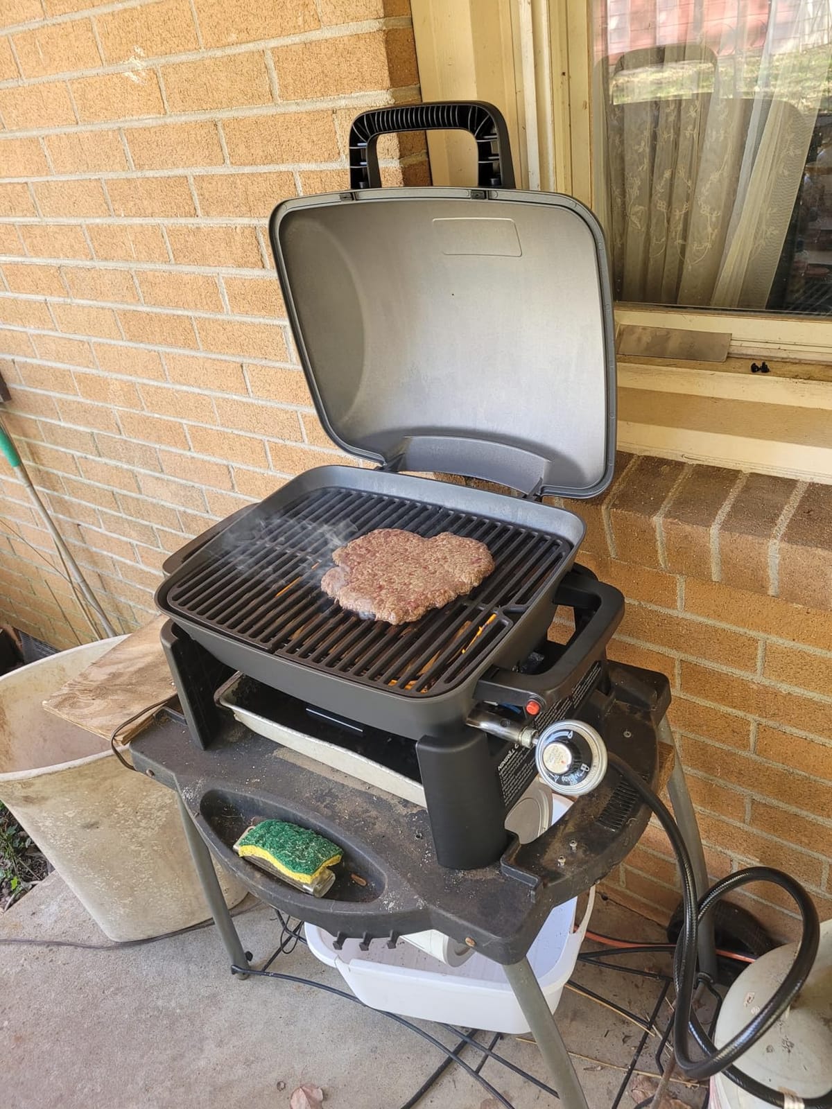 Nexgrill Tabletop 1 Burner Gas Grill, Compact with Cast Aluminum Frame customer photo 2