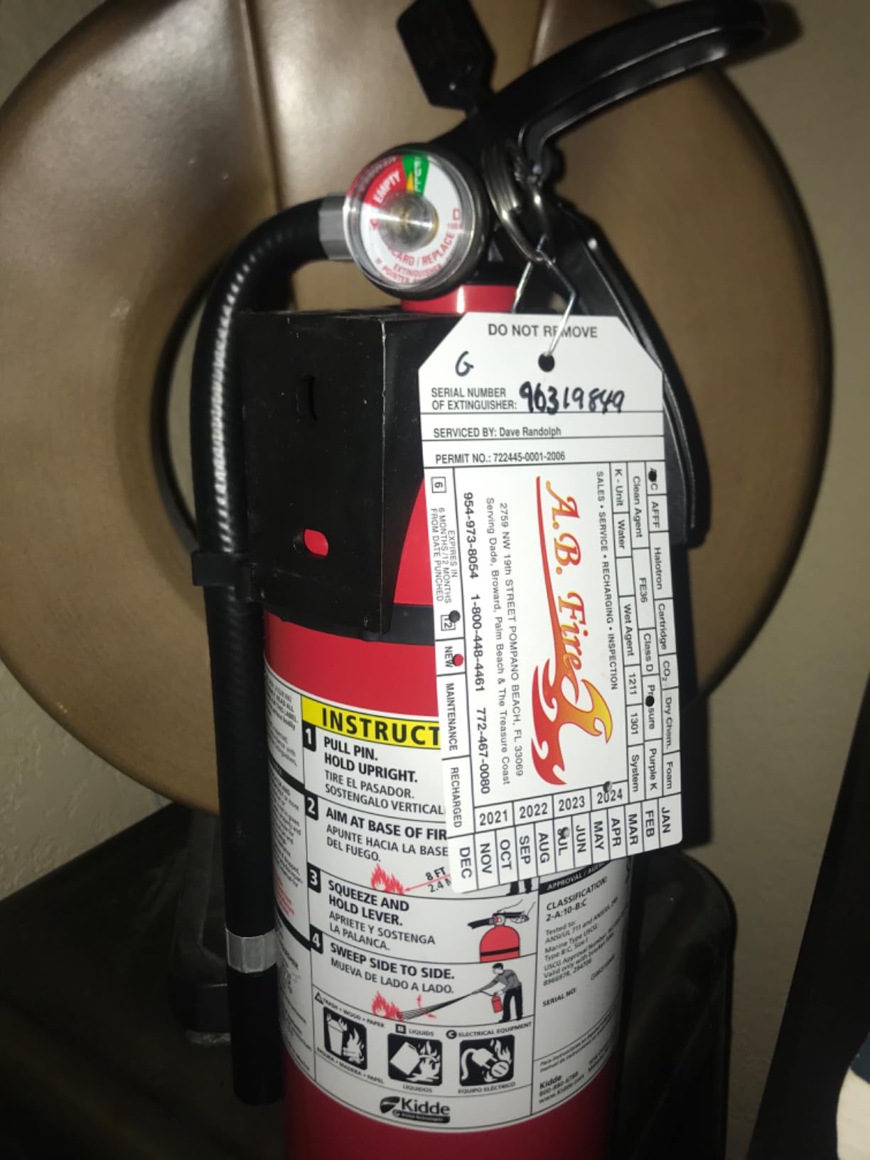 Kidde Full Home Fire Extinguisher, 3-A:40-B:C, KD176-340ABC customer photo 2