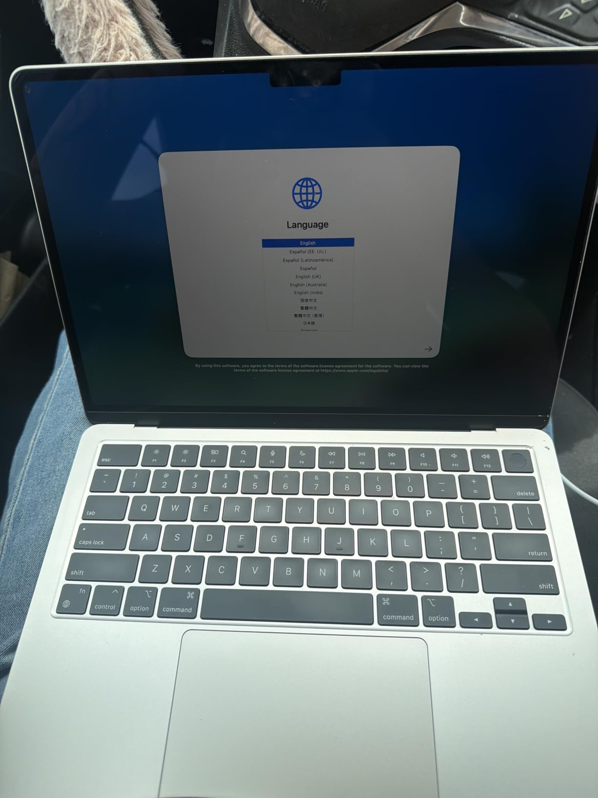 Apple 2022 MacBook Air with Apple M2 Chip, 13-inch, 16GB RAM, 256GB SSD Storage - Starlight (Renewed) customer photo 2