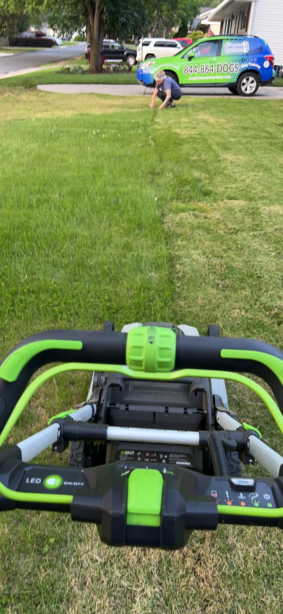 EGO POWER+ Cordless Electric Lawn Mower, Self-Propelled, Includes 56V 7.5Ah Battery and Rapid Charger (LM2135SP) Plus Extra 5.0Ah Battery (BA2800T) customer photo 2