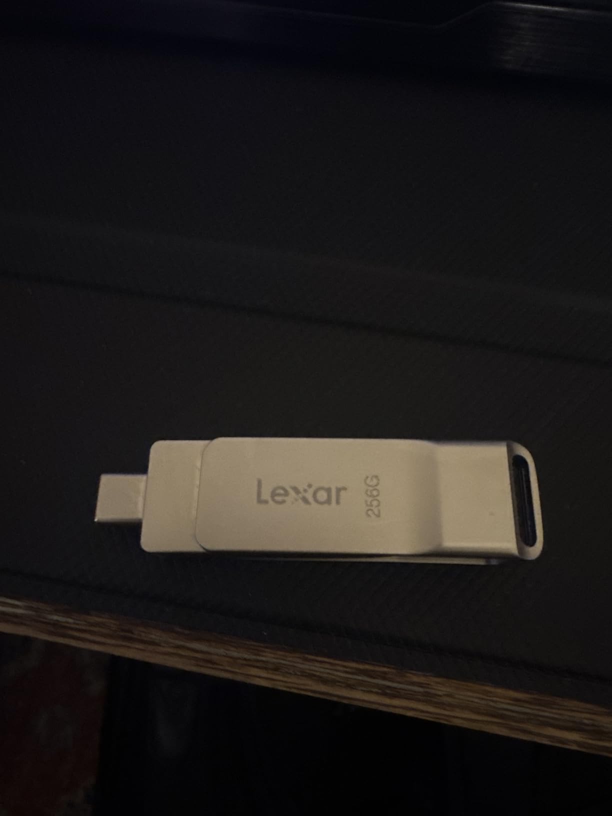 Lexar D40E 256GB Dual USB 3.2 Gen 1 Type-C Jump Drive, Champagne Silver customer photo 1