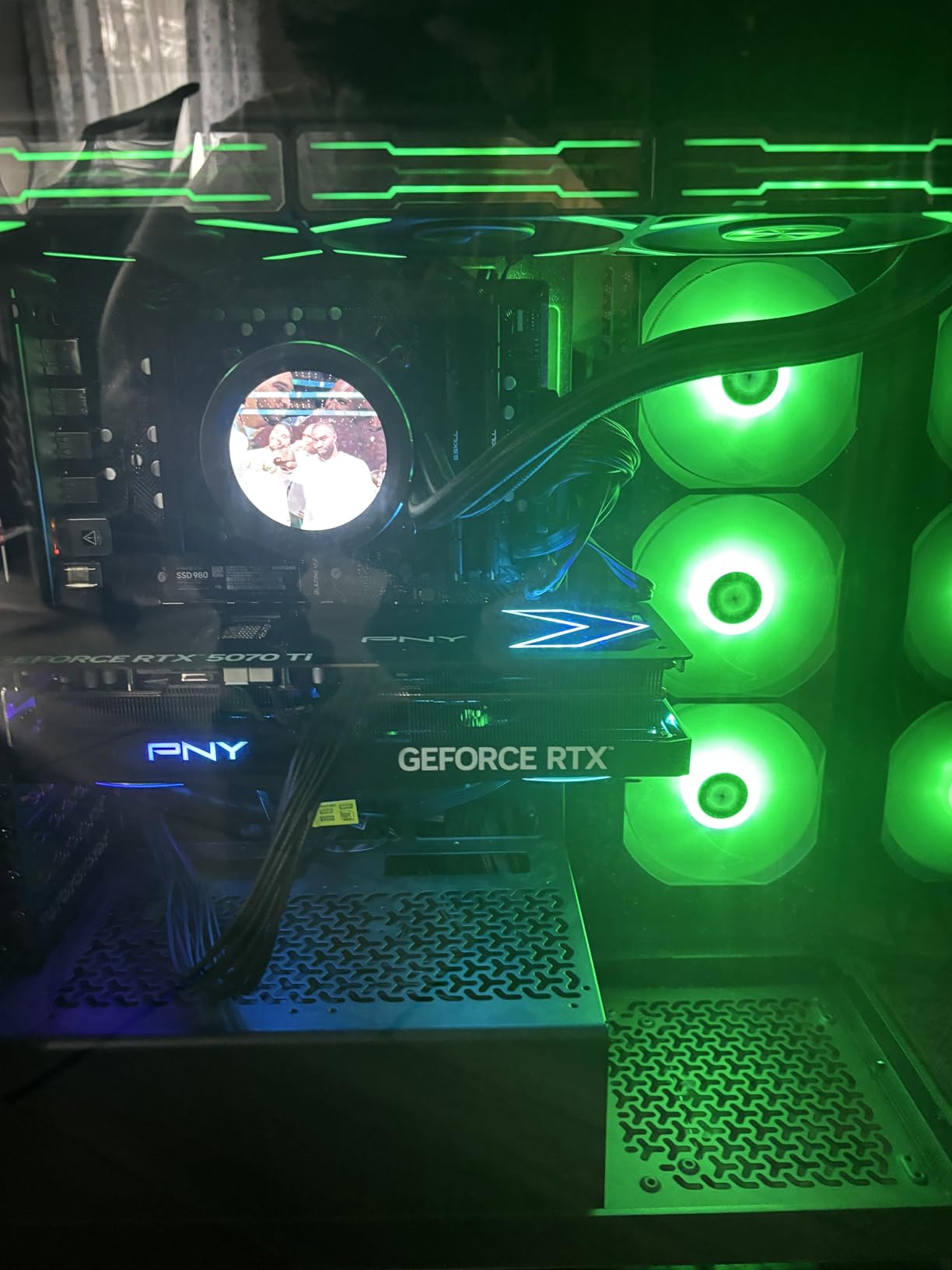 PNY NVIDIA GeForce RTX™ 5070 Ti Epic-X RGB™ OC Triple-Fan Graphics Card customer photo 1