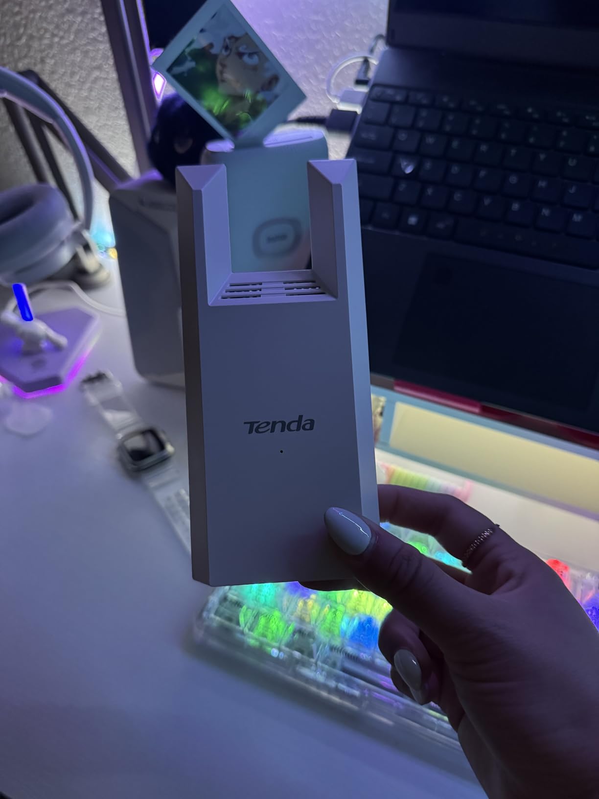 Tenda WiFi Range Extender AC1200, Dual-Band867Mbps 5GHz/300Mbps 2.4GHz, WiFi Booster Suitable for Every House, One Ethernet Port(A18 V4.0) customer photo 2