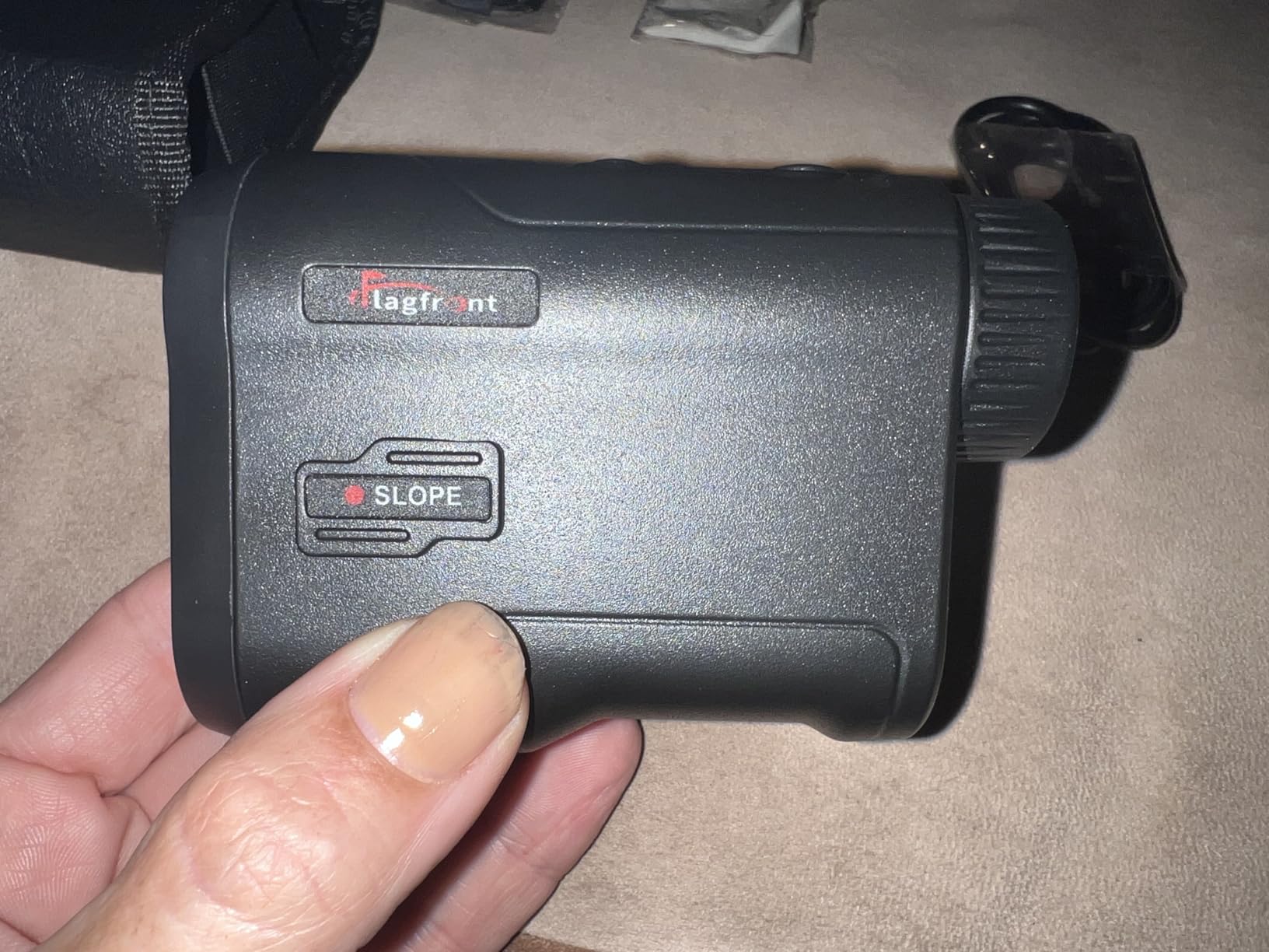 Golf Rangefinder with Slope, 1000 Yards Range Finder Golf, 6X Magnification, Flag Locking Vibration, Rechargeable Laser Range Finder customer photo 2