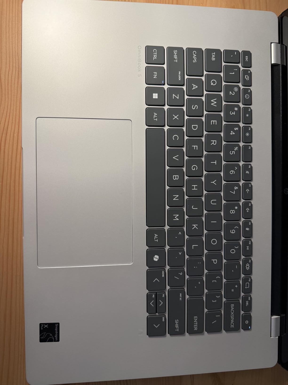 HP OmniBook 5 16 inch Next Gen AI PC, 2K OLED Touchscreen, Snapdragon X Plus X1P-42-100, 16 GB RAM, 512 GB SSD, Qualcomm Adreno GPU, Windows 11 Home, Glacier Silver, 16-fb0000nr customer photo 1