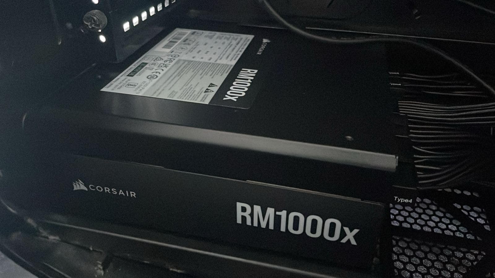 CORSAIR RM1000x ATX 3.1 PCIe 5.1 Ready Fully Modular 1000W Power Supply – Low-Noise, Cybenetics Gold Efficiency, Native 12V-2x6 Connector – Black customer photo 2