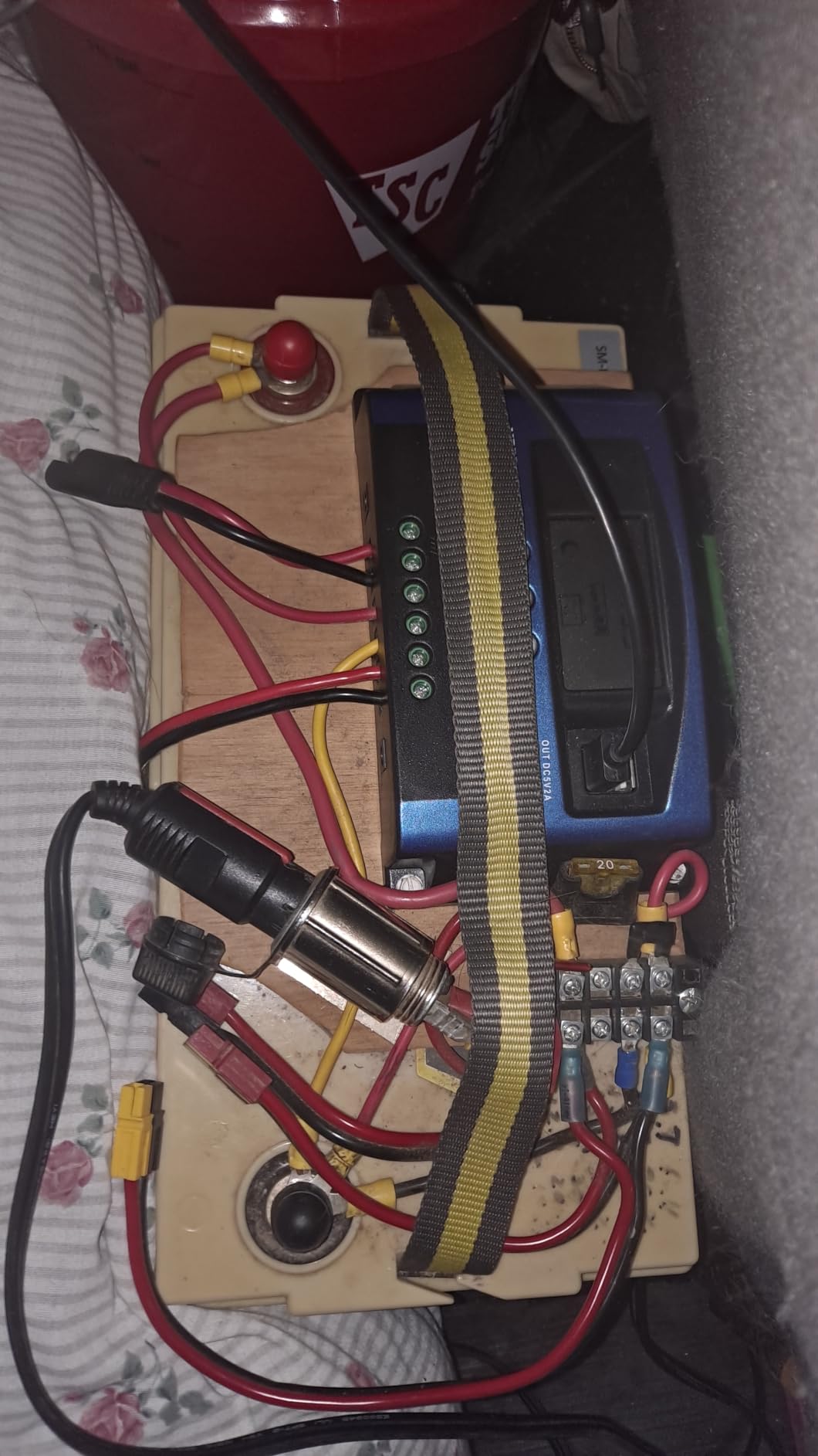 30A MPPT Solar Charge Controller with Auto Parameter LCD Display customer photo 2